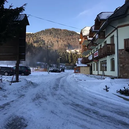 Kamzik Апартаменты Доновалы